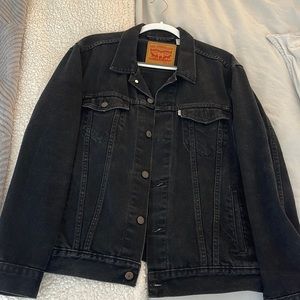 Levi black jean jacket